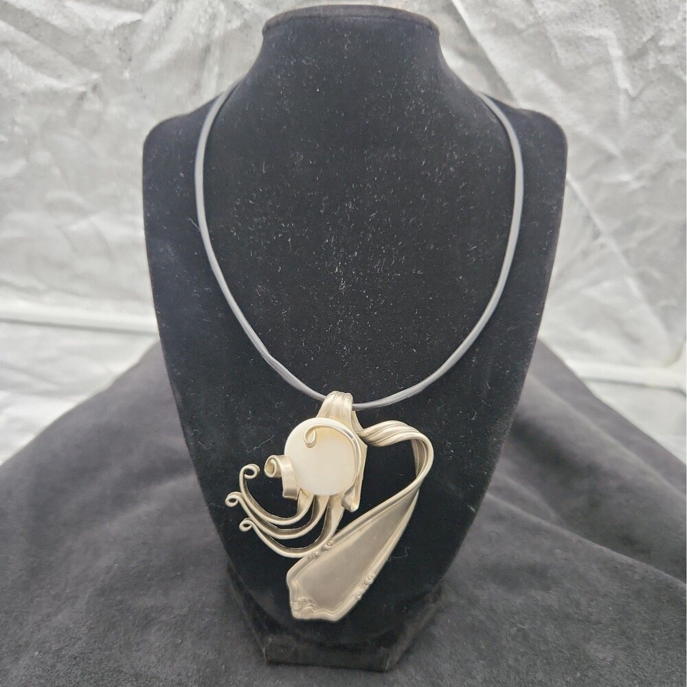 Necklace Modernist Hand Crafted Artisan One of a Kind Stone Fork Pendant VTG